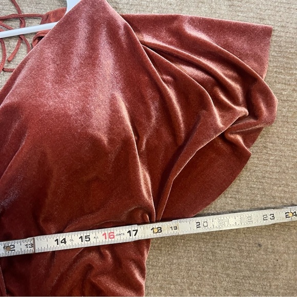 Jenny Yoo Ellis Flutter-Sleeve Open-Back Stretch Velvet Gown size 18 - Picture 12 of 13